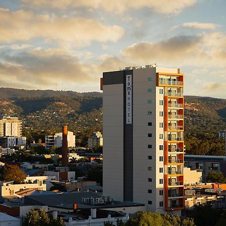 Toms Court Hotel Adelaide Buitenkant foto