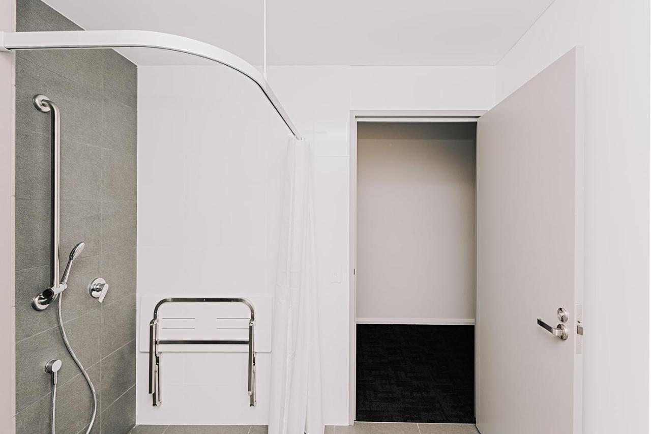 Toms Court Hotel Adelaide Buitenkant foto