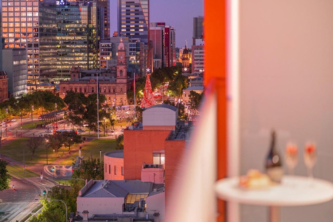 Toms Court Hotel Adelaide Buitenkant foto
